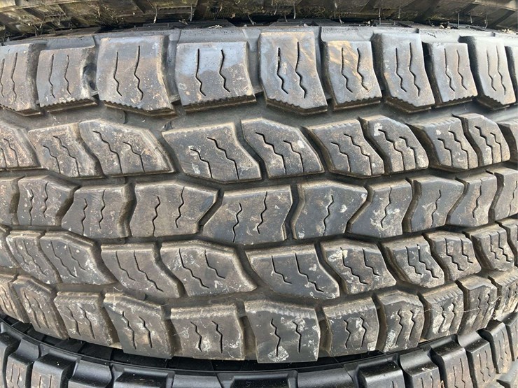 ford-6-bolt-rims-and-lt265/70r17-cooper-discover-at3-tires---set-of-4-image-6