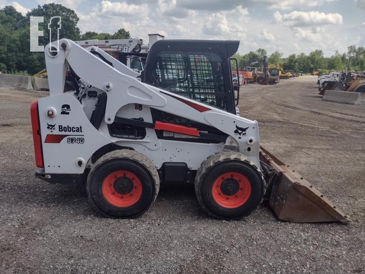 2022-bobcat-s740-image-3