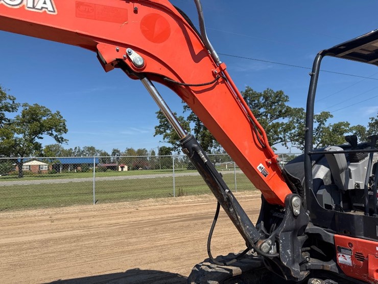 2019-kubota-kx057-4-image-21