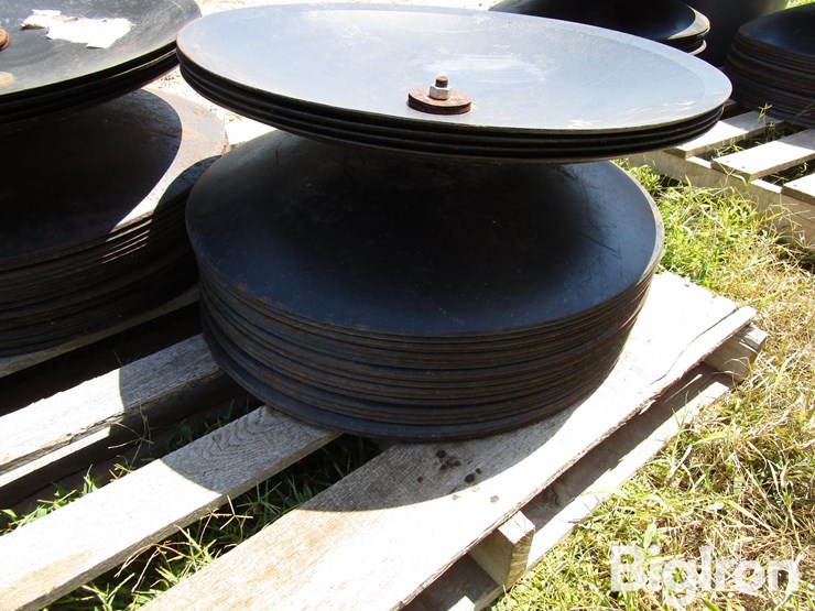 john-deere-24-image-11