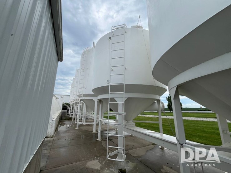 2---friesen-bulk-seed-bins-(jn2690-&-jn2691)-image-18