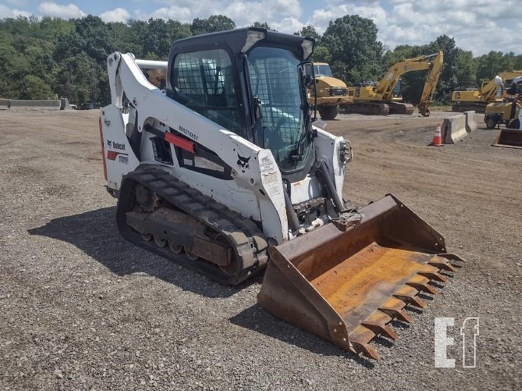 2020-bobcat-t590-image-38