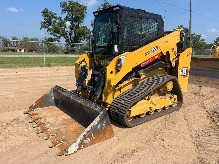 2024-caterpillar-255-skid-steer-image-8