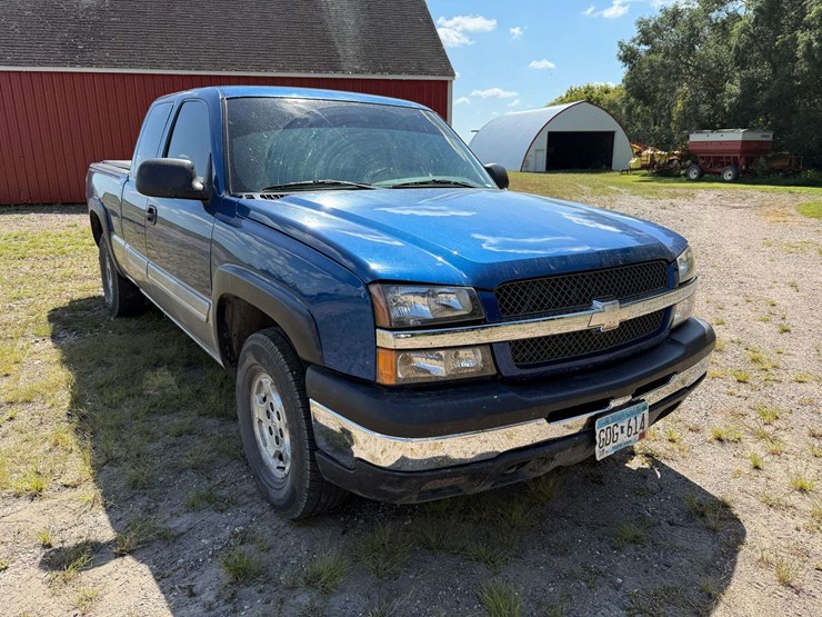 2003-chevrolet-1500-image-10