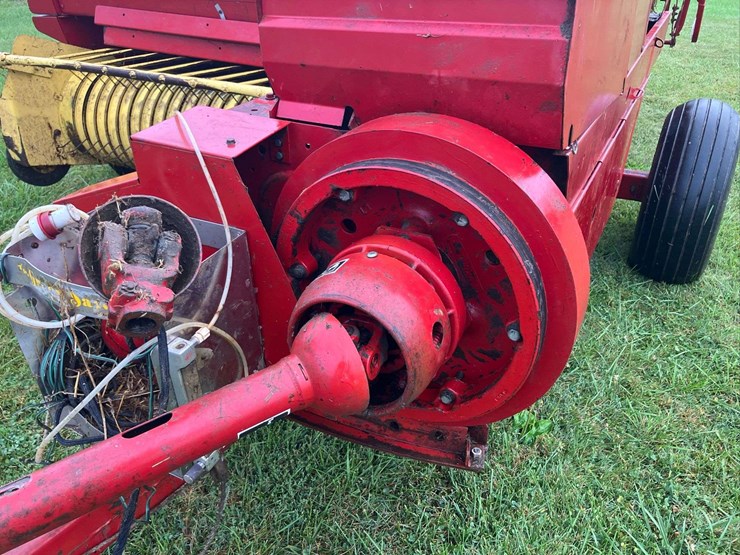 new-holland-315-image-12