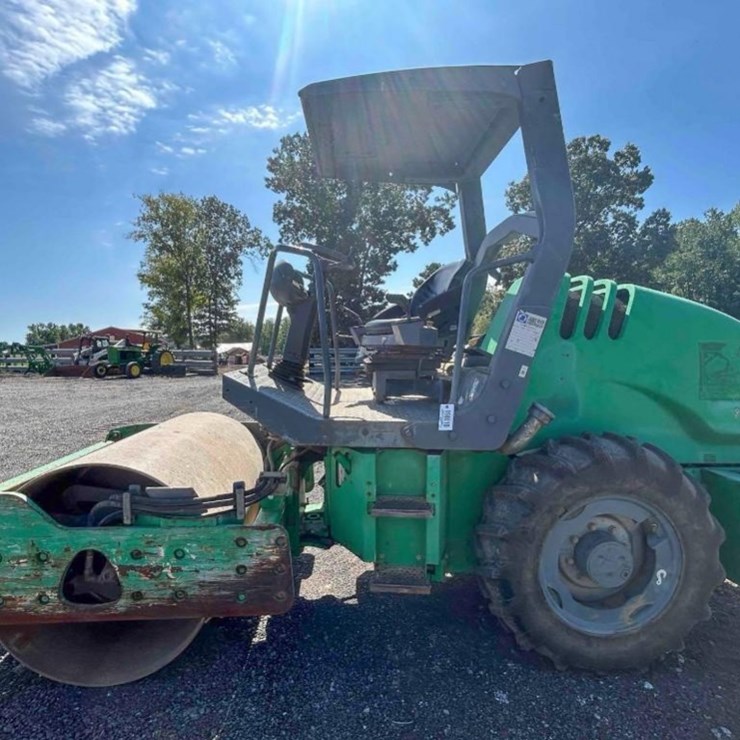 2006 HAMM 3205