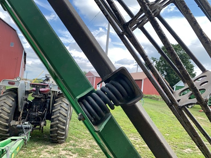 john-deere-200-image-26