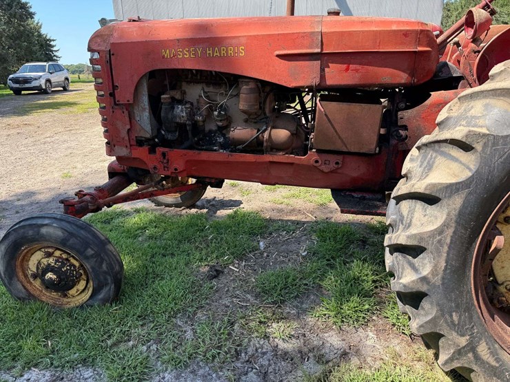 massey-harris-444-image-8
