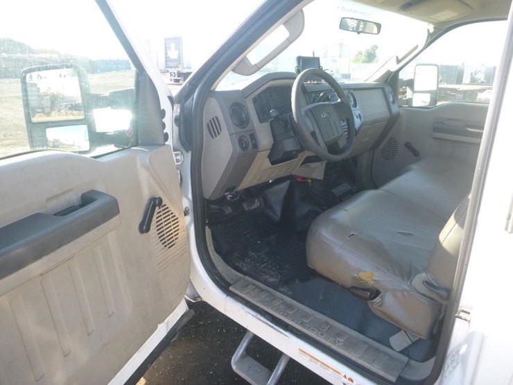 2008-ford-f550-image-12