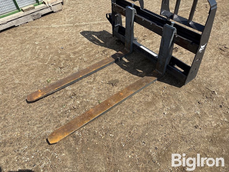 bobcat-48”-hd-walk-thru-skid-steer-pallet-forks-image-11