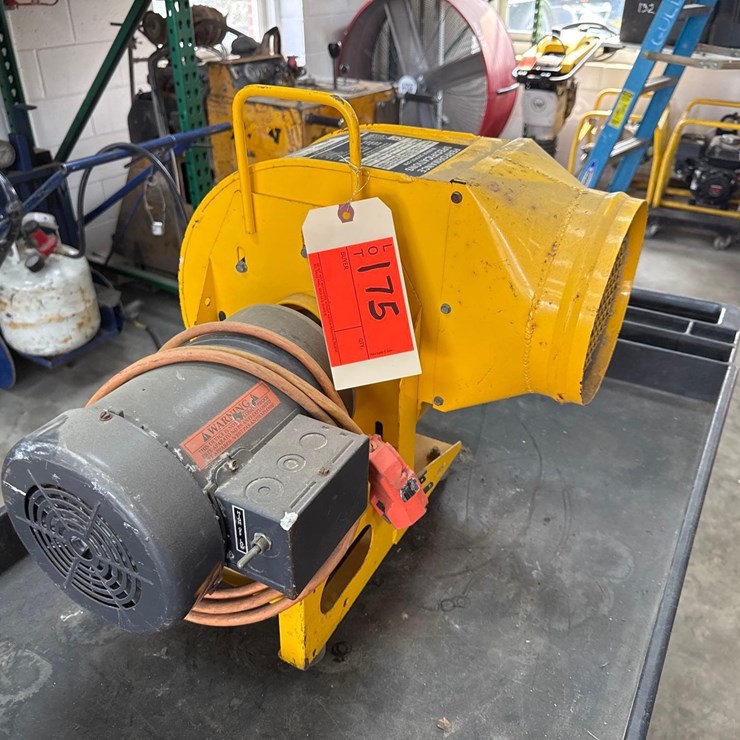 AIR SYSTEMS INTERNATIONAL SLB-E8-2 ELECTRIC BLOWER SUPPORT EQUIPMENT
