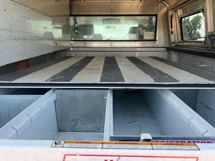 2016-ford-f250-xl-image-20