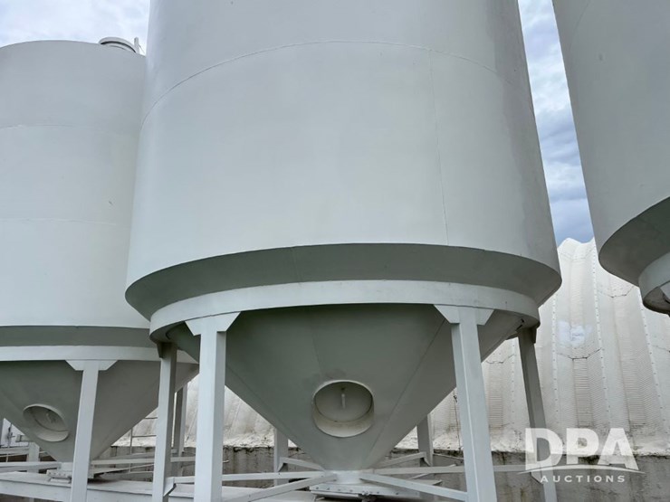 2---friesen-bulk-seed-bins-(jn2694-&-jn2695)-image-9