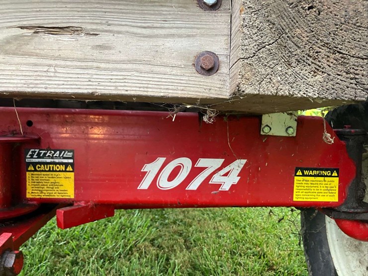 meyers-hay-wagon-with-ez-trail-running-gear-image-8