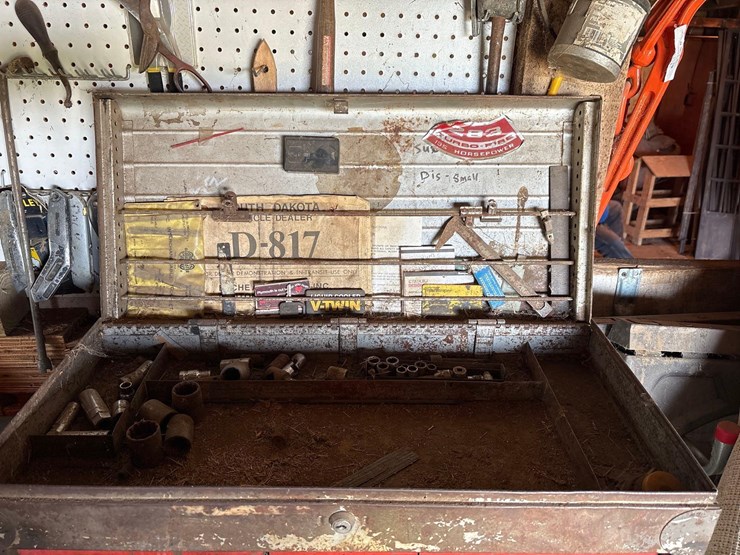 craftsman-toolbox-image-2