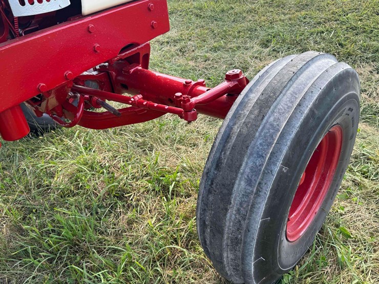 1972-ih-1468-tractor-image-17
