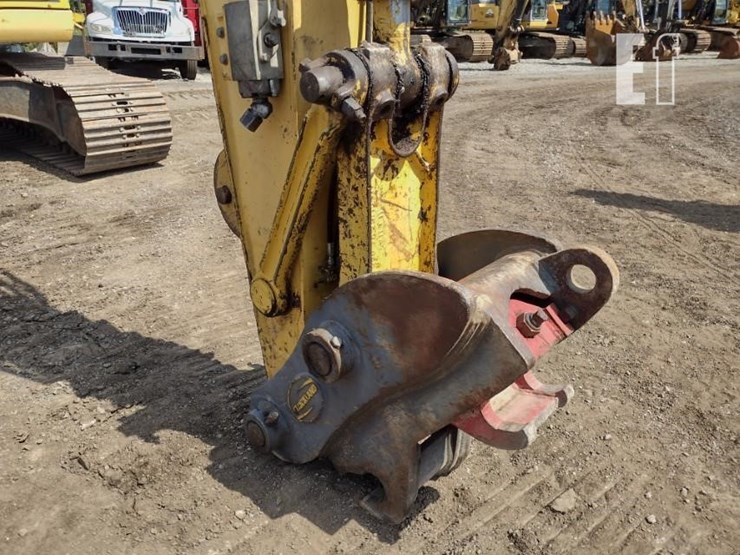 2011-komatsu-pc228us-lc-8-image-18
