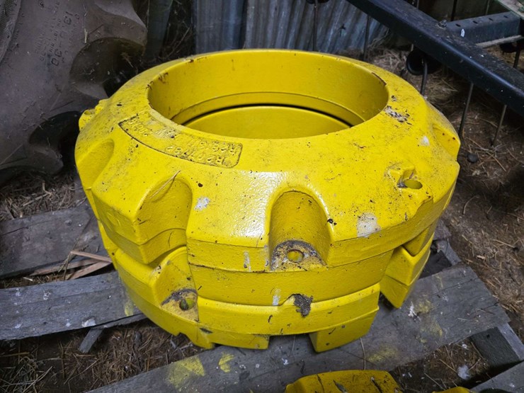 (2)-john-deere-rear-wheel-weights,-205kg,-part-#-in-photos-image-3