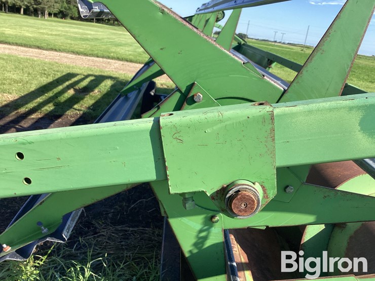 john-deere-224-image-17