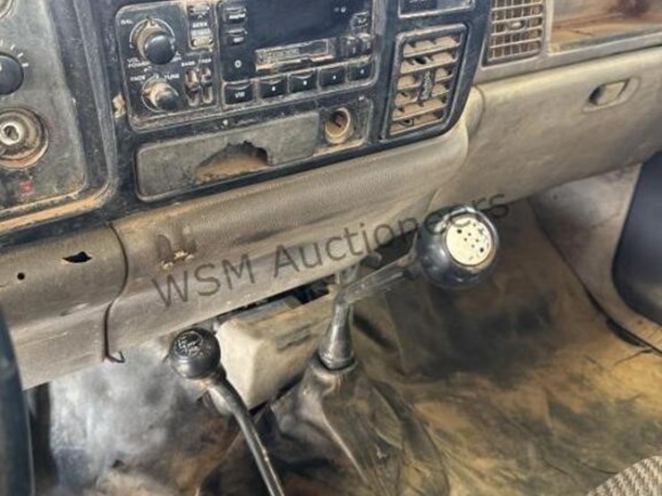 1994-dodge-ram-2500-image-18