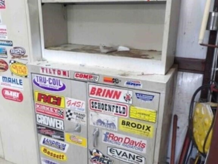 metal-shop-shelf-and-cabinet-image-5