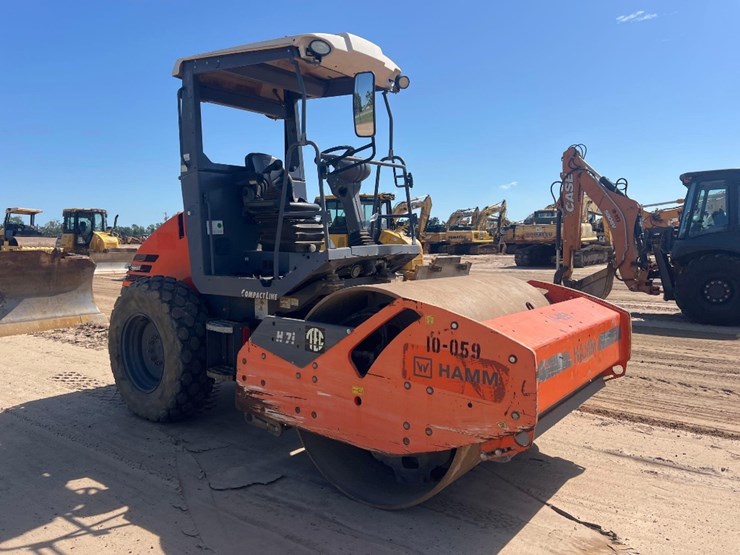 2018-hamm-h7-smooth-drum-roller-image-6