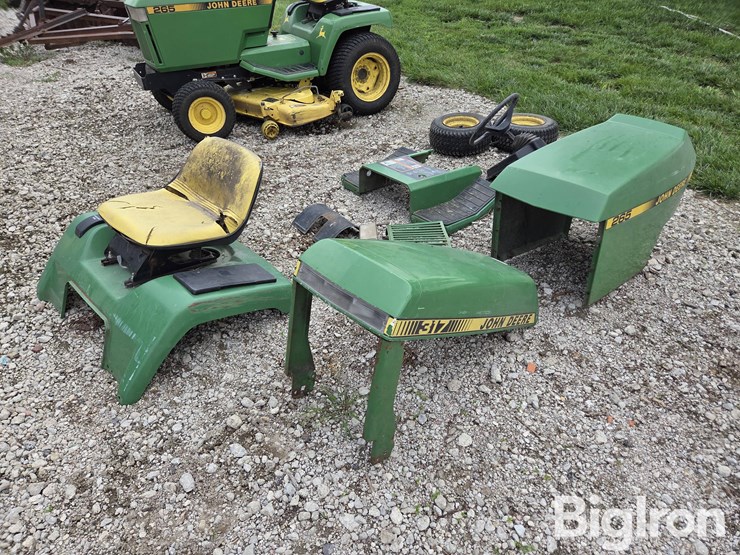 john-deere-la-image-1