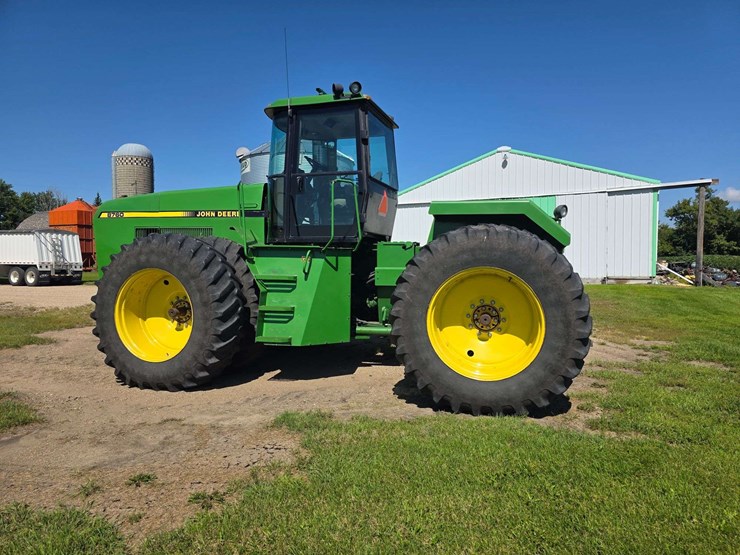 1989-john-deere-8760-image-30