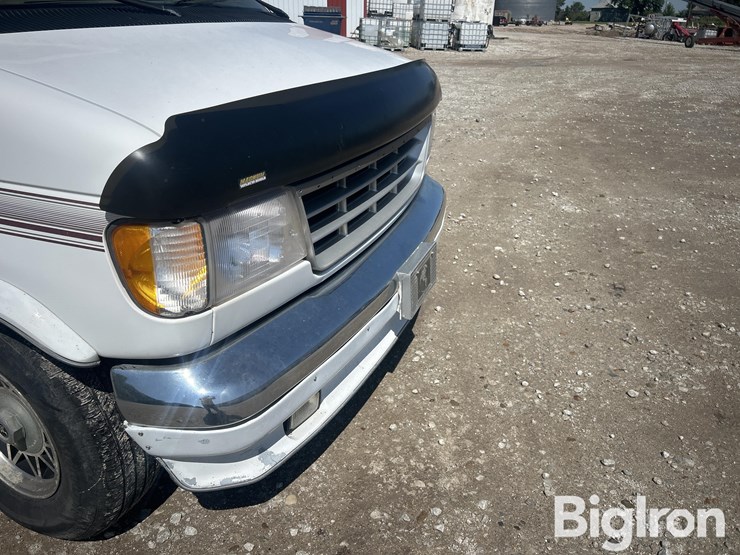 1996-ford-e150-image-16
