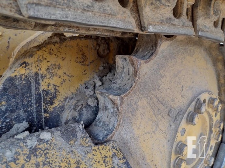 2004-deere-650h-image-20