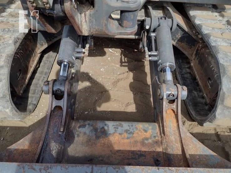 2018-bobcat-e85-image-21