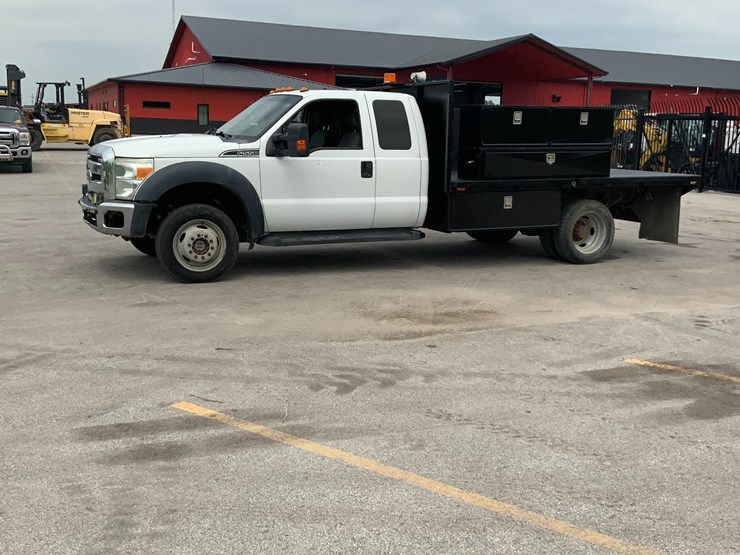 2011-ford-f550-xlt-image-15