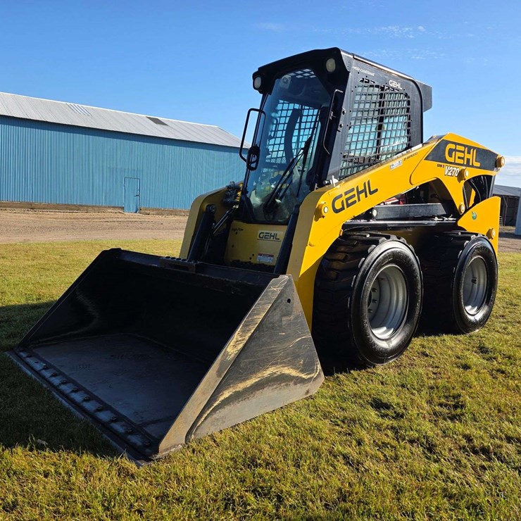 2019 GEHL V270