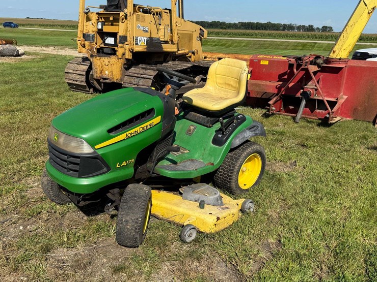 john-deere-la175-image-1