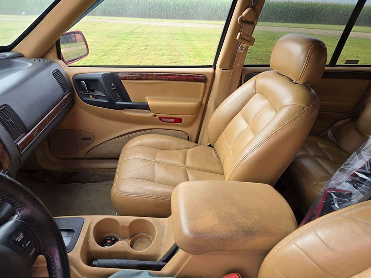 1996-jeep-grand-cherokee-limited-image-38