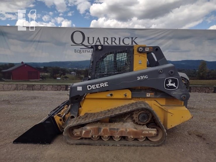 2020-deere-331g-image-1