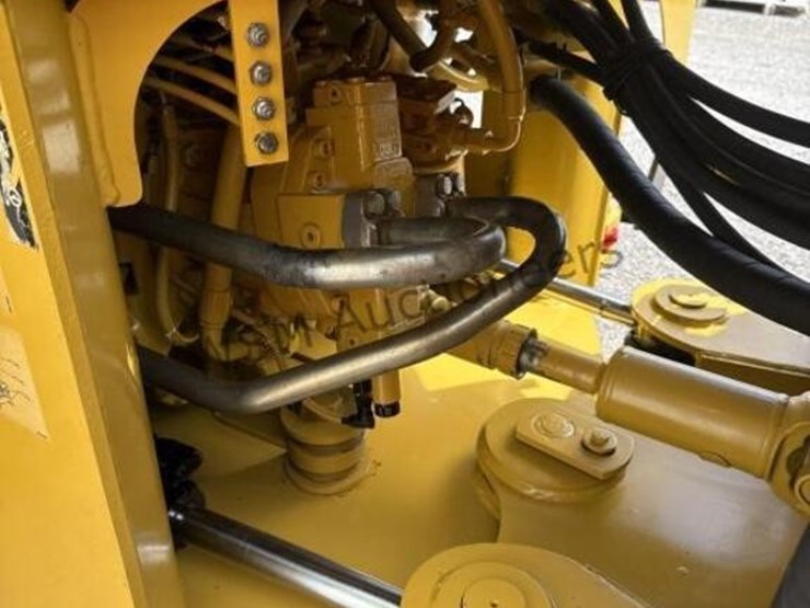 2012-caterpillar-930k-image-18