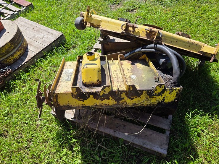 john-deere-mower-deck-and-tiller-image-3