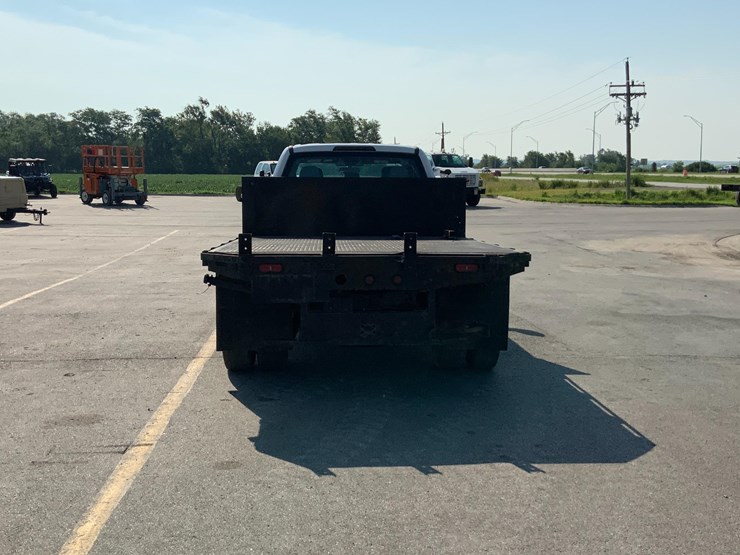 2017-ford-f350-xl-image-19