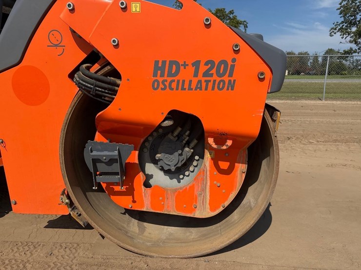 2016-hamm-hd+-120i-smooth-double-drum-roller-image-9