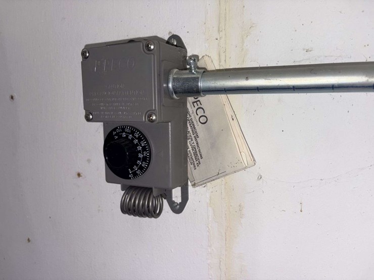 corn-dryer-shack,-on-skids,-100”x123”x102”-tall,-insulated,-32”-door,-a/c,-heat,-lights-image-16