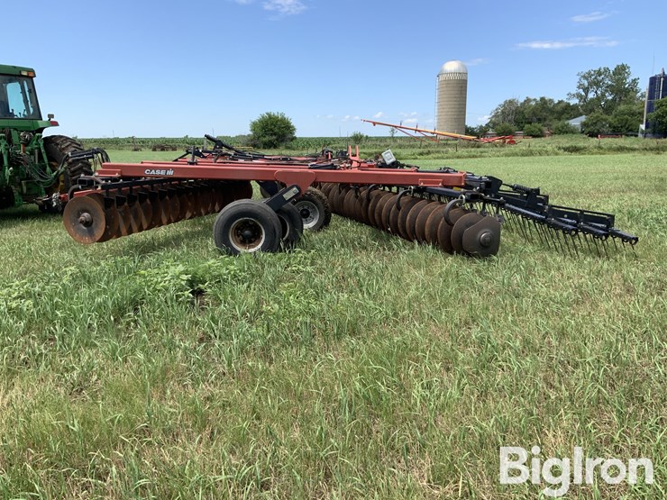 2011-case-ih-370-image-8