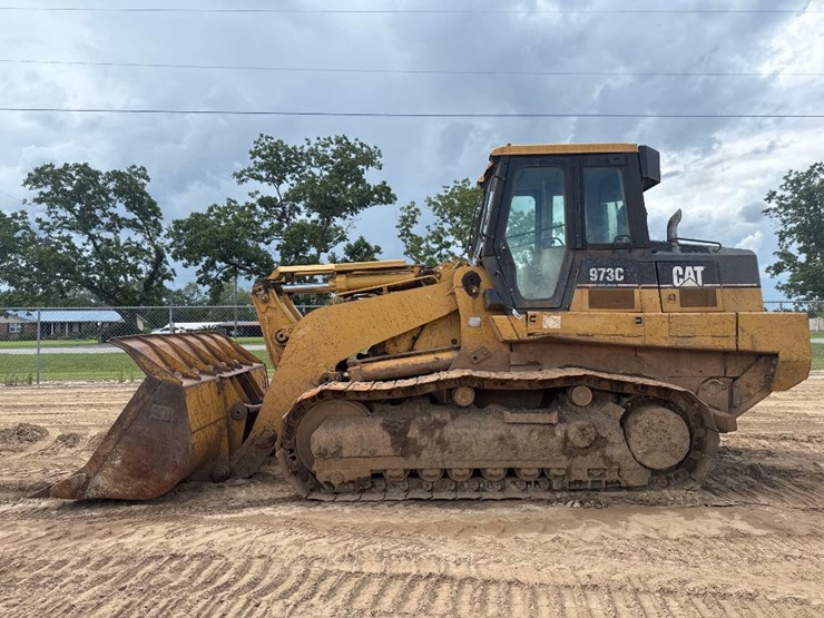2002-caterpillar-973c-image-1