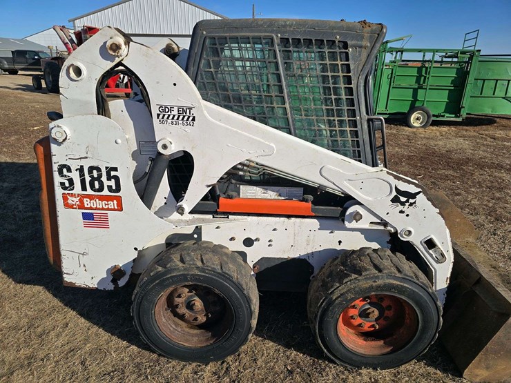 2008-bobcat-s185-image-26