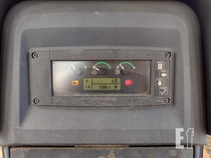 deere-650k-xlt-image-7