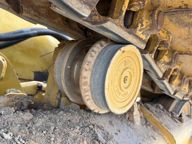 2021-caterpillar-d4-lgp-image-17