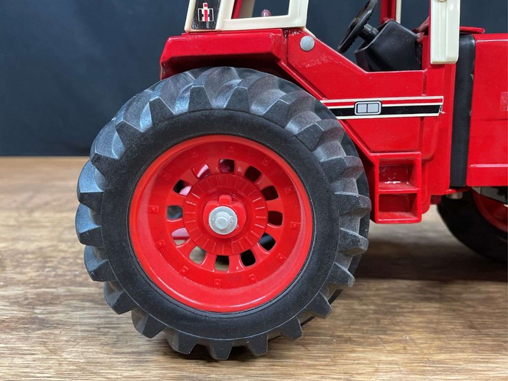 1/16-ih-3588-ertl-image-15