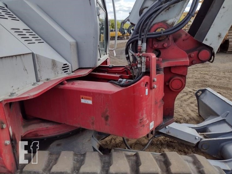 2023-takeuchi-tb280fr-image-24