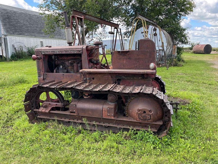 international-td14-crawler-image-4