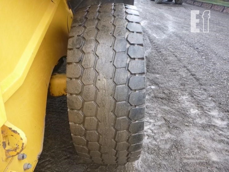 2014-volvo-l90g-image-22